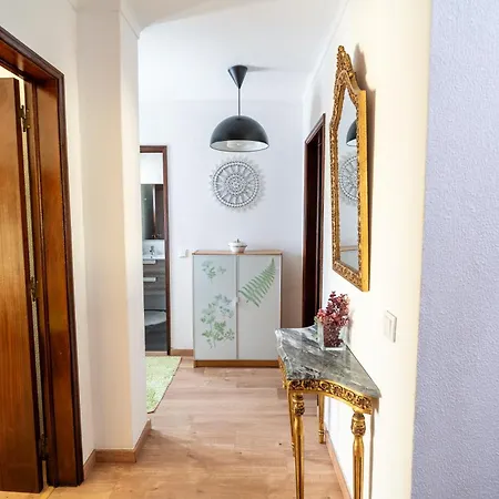 Casa de Férias With Garden And Barbecue